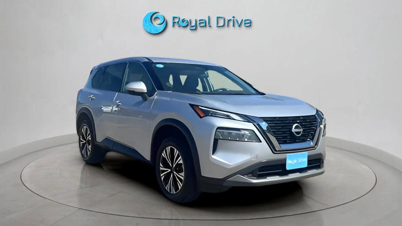 Used 2022 Nissan Rogue SV image 8