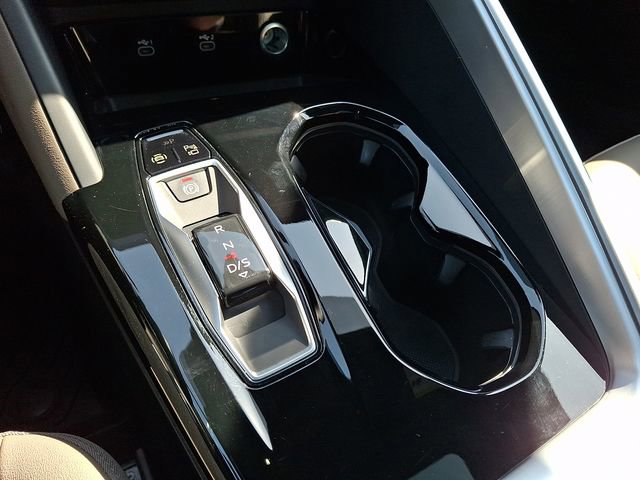 Certified 2025 Audi Q5 Premium w/ Convenience Package image 15