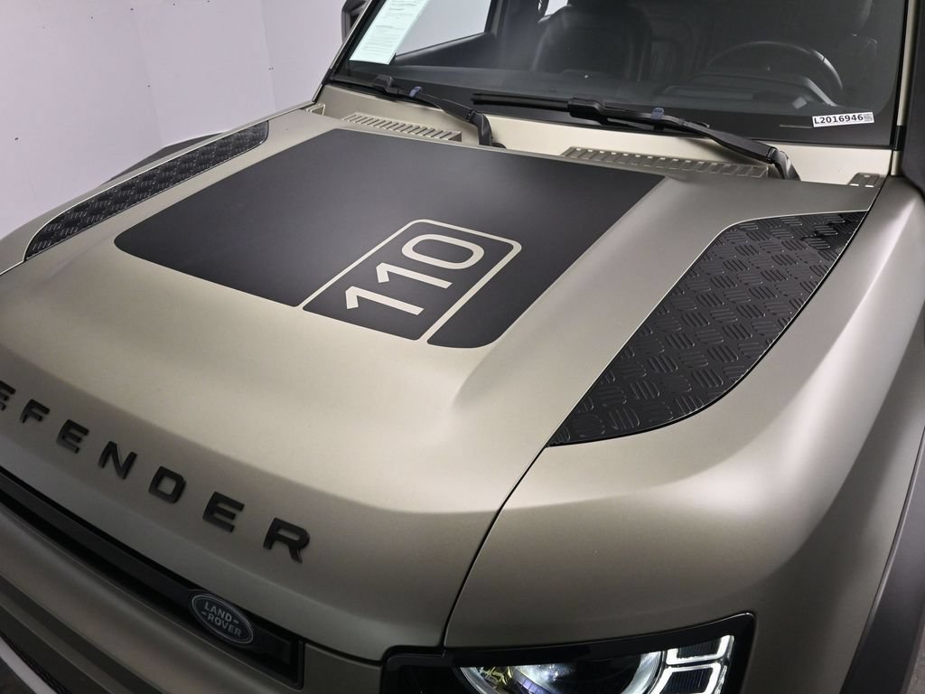 Used 2020 Land Rover Defender 110 HSE AWD/4WD image 40