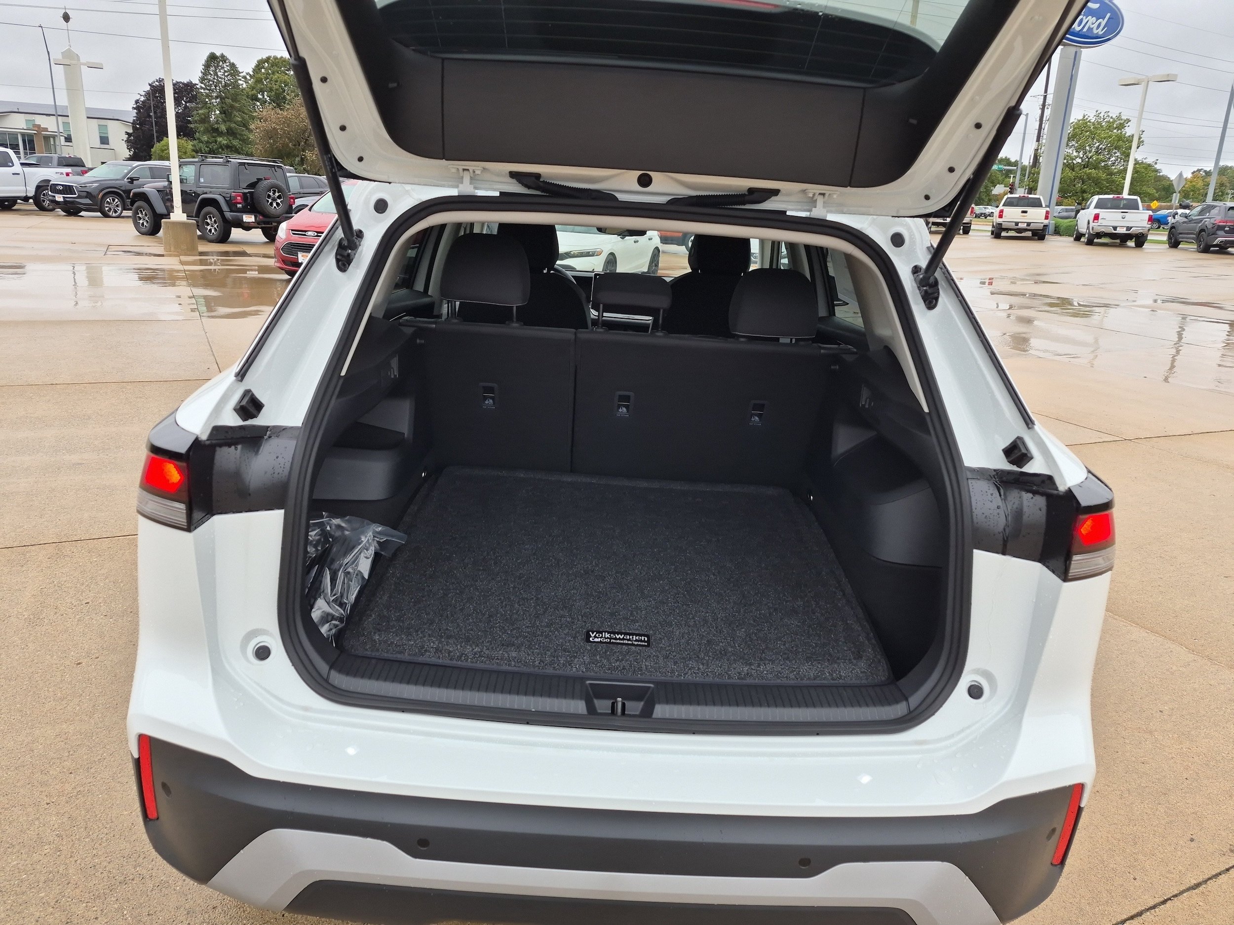 New 2026 Volkswagen Tiguan S AWD/4WD image 6