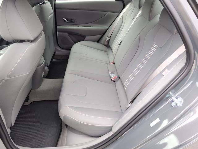 New 2026 Hyundai Elantra Hybrid FWD image 23