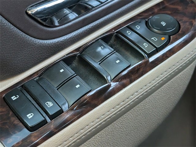 Used 2013 GMC Yukon XL Denali image 23