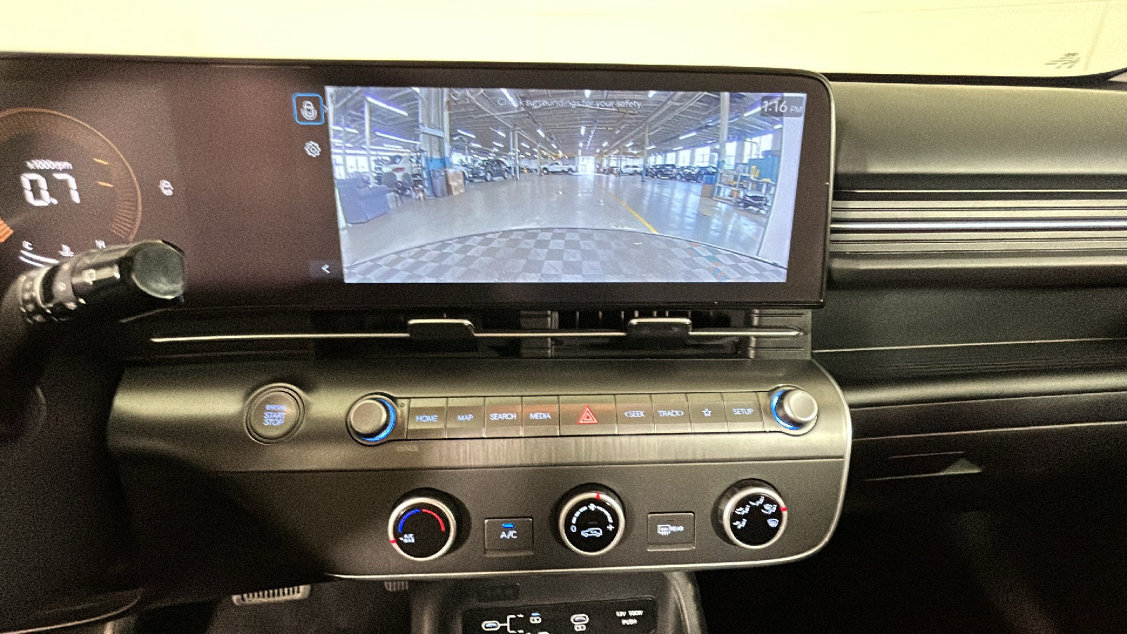 Certified 2024 Hyundai Kona SE AWD/4WD image 31