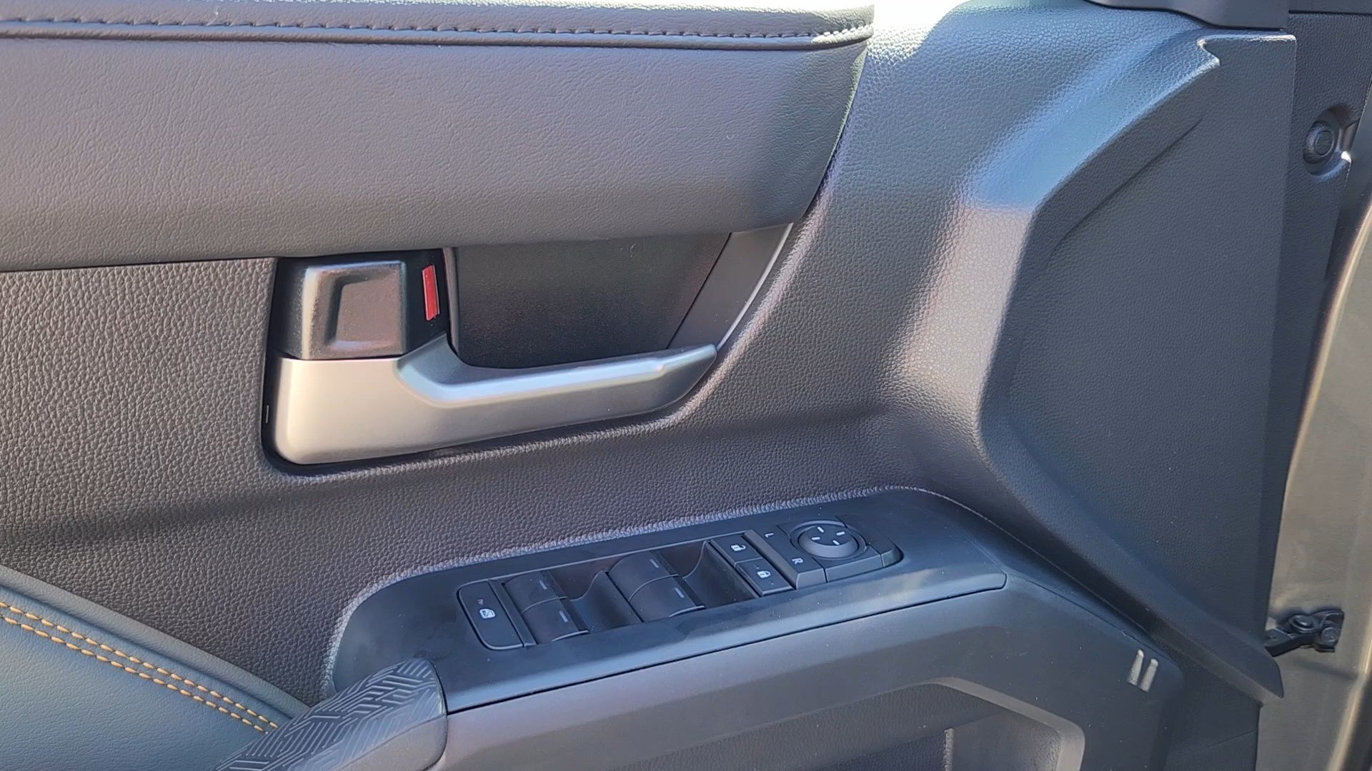 New 2025 Toyota Tacoma Trailhunter image 7