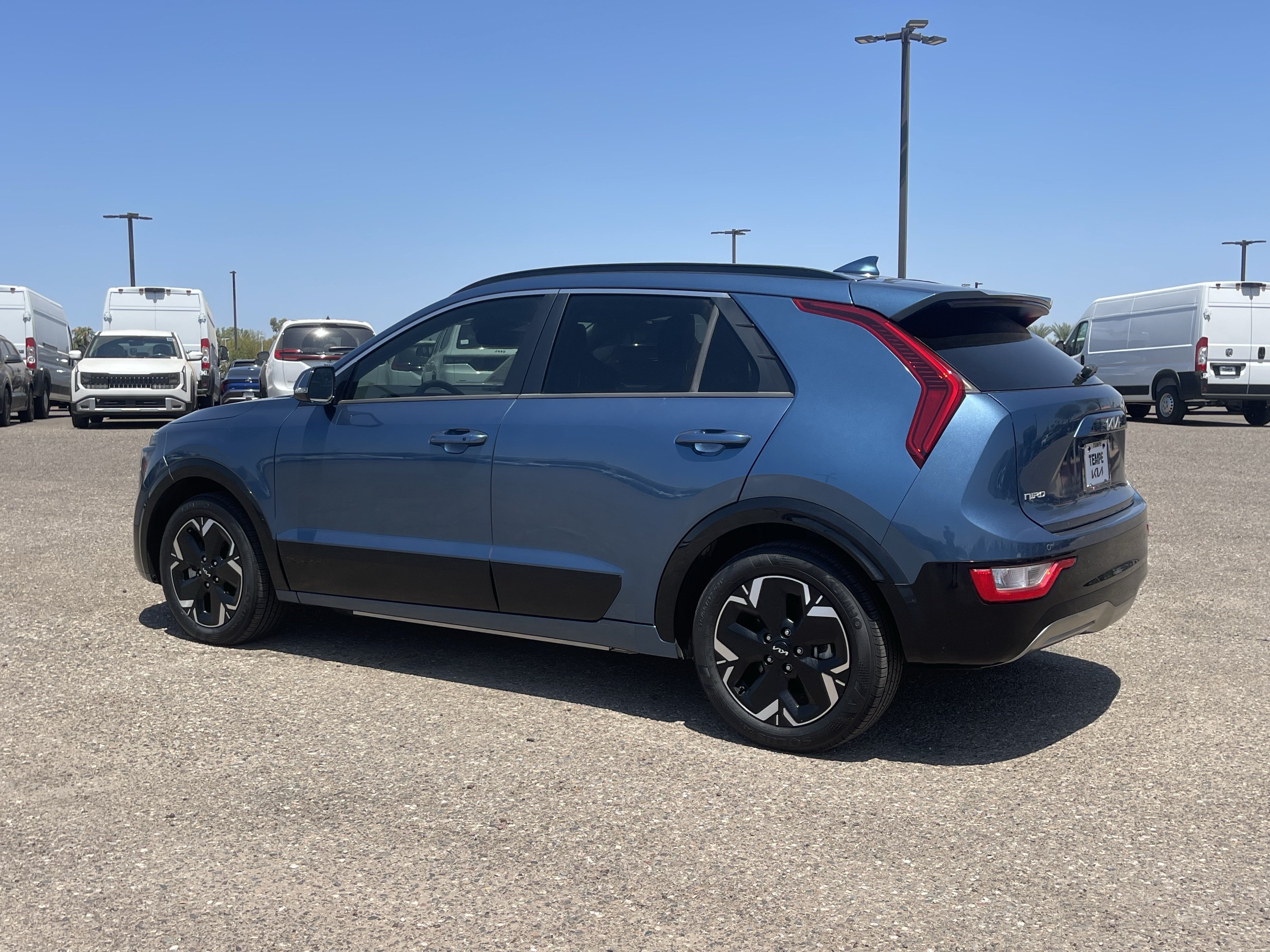 Certified 2023 Kia Niro Wind FWD image 4