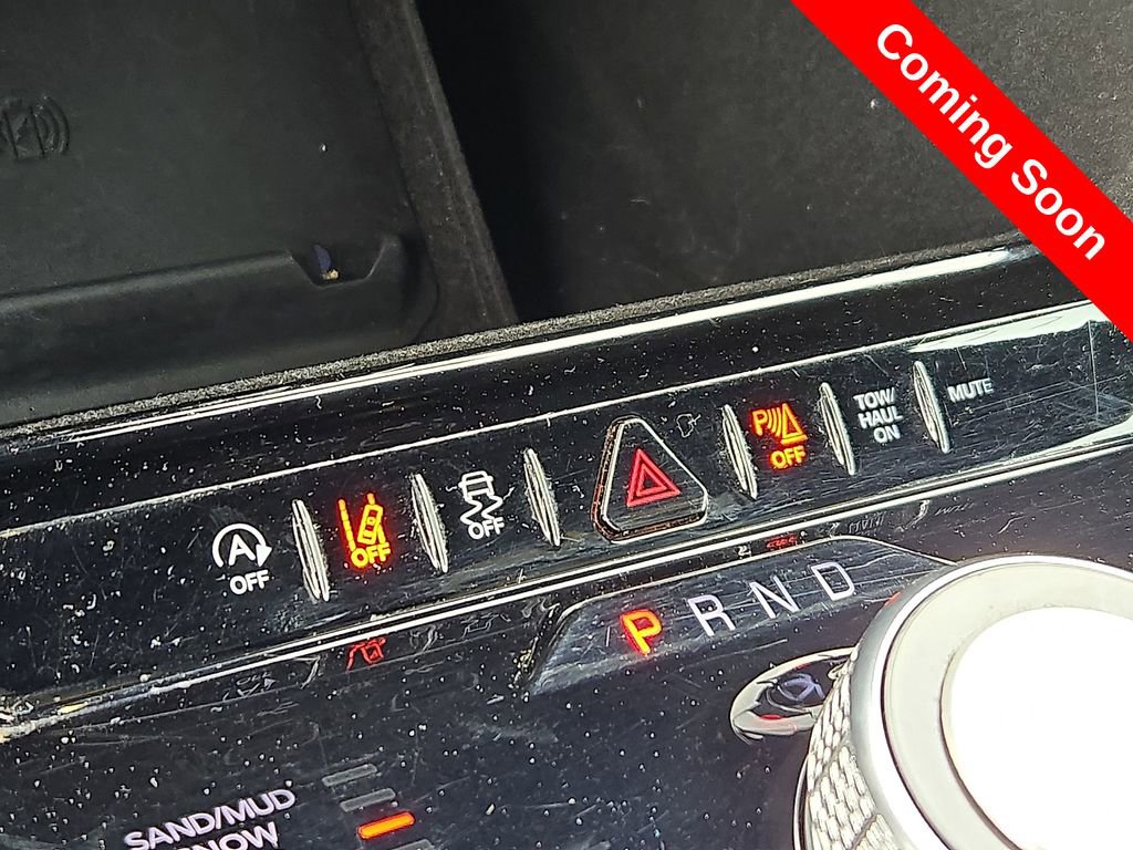 Used 2024 Jeep Wagoneer Series II AWD/4WD image 24