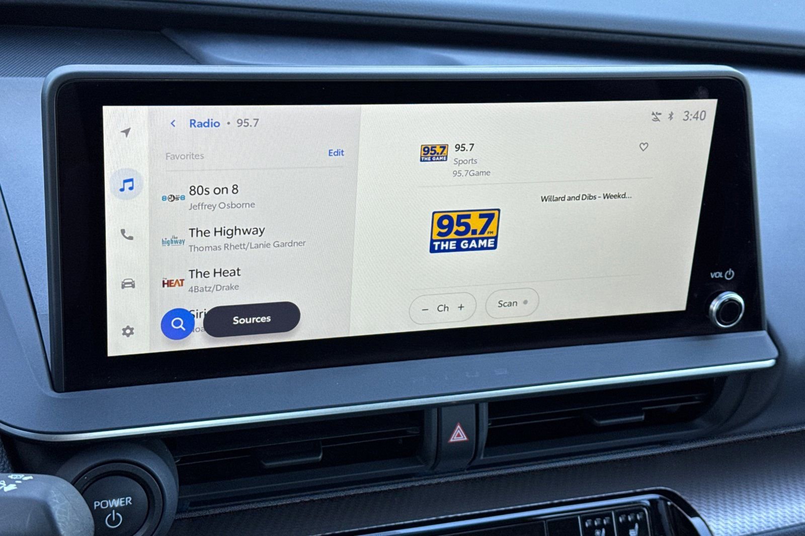 Used 2024 Toyota Prius Limited w/ Limited Premium Package AWD/4WD image 18