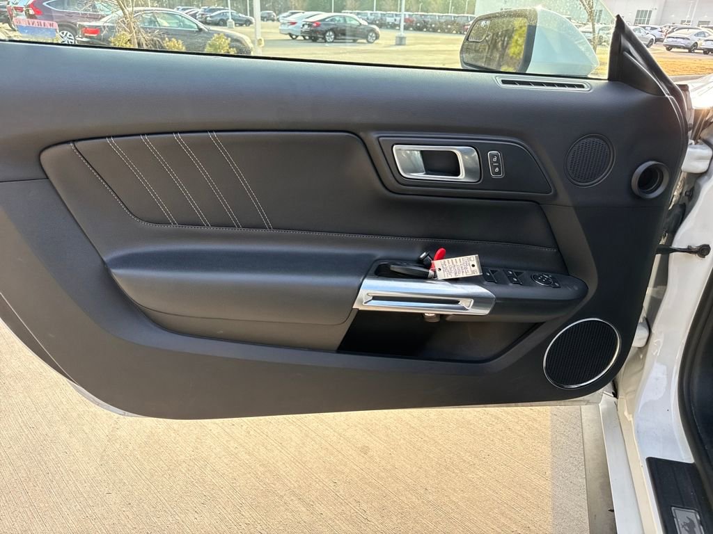 Used 2020 Ford Mustang Premium image 14