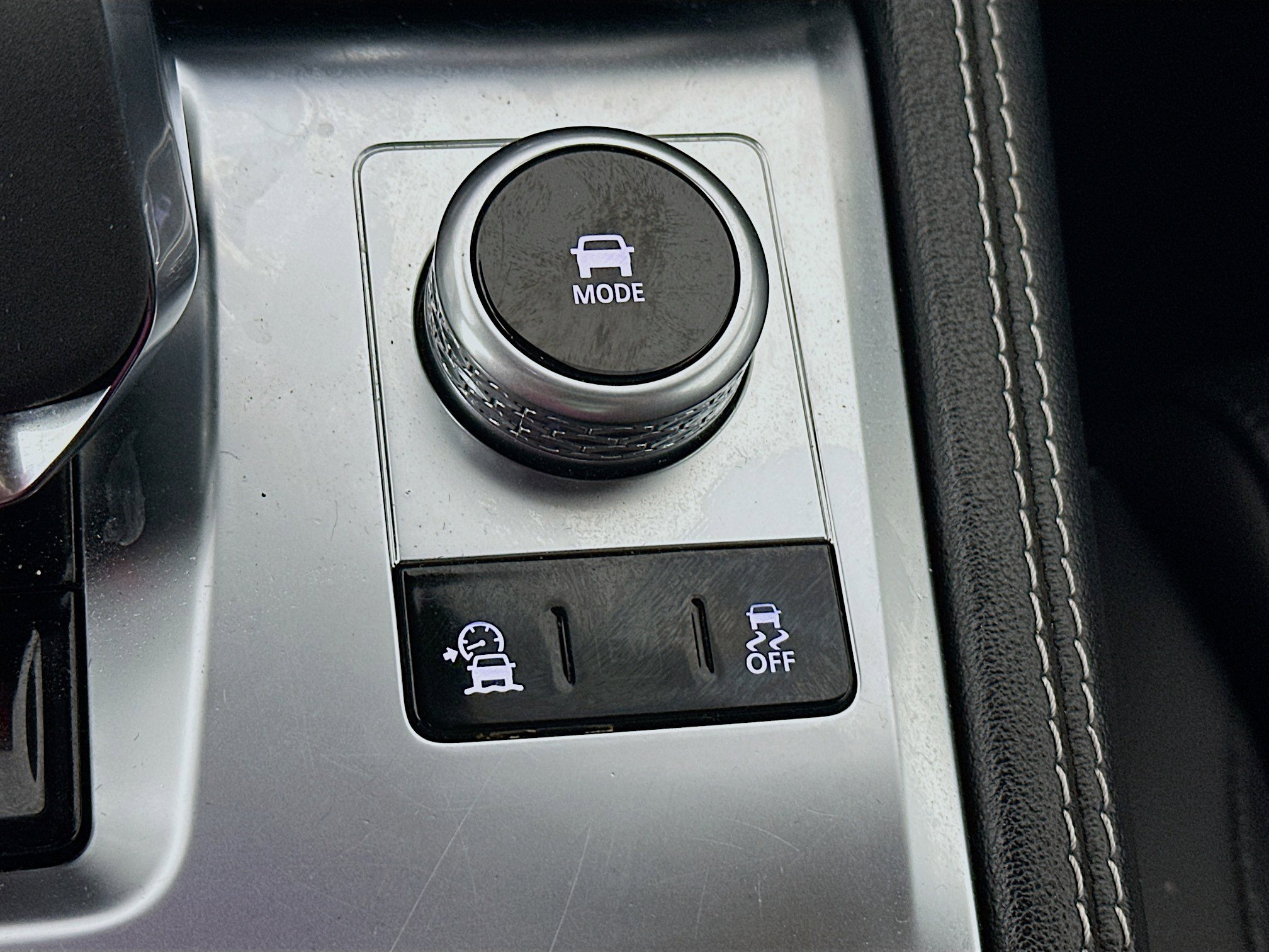 Used 2024 Jaguar F-PACE R-Dynamic S image 26