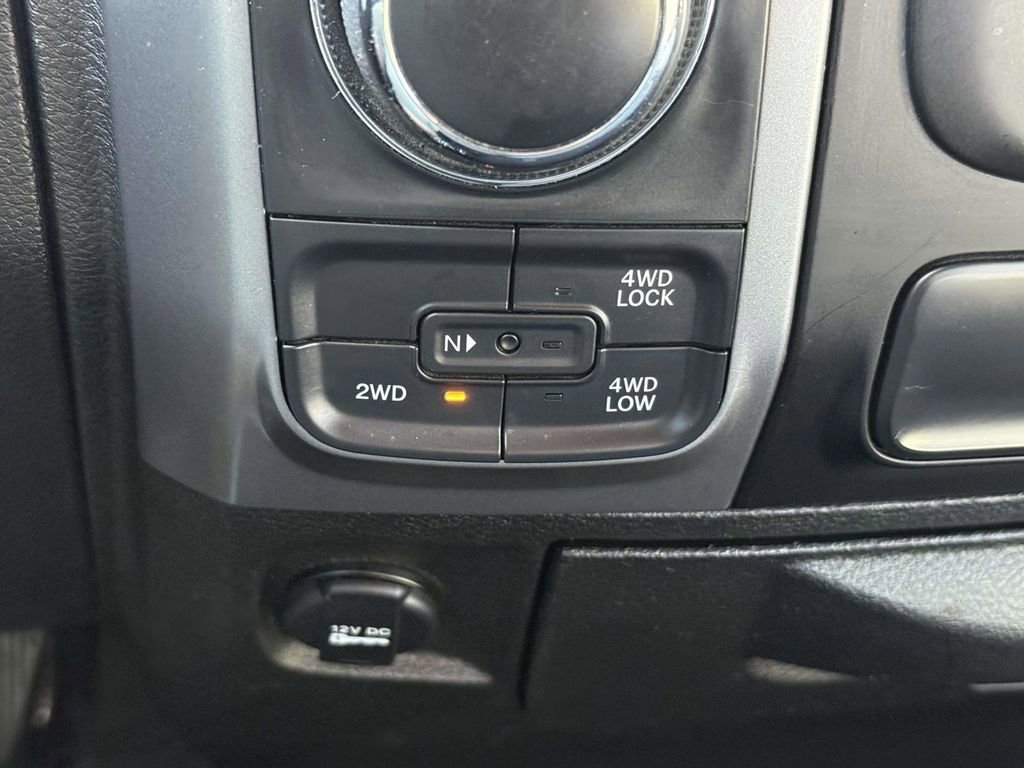 Used 2022 RAM 1500 Classic Warlock w/ Electronics Group AWD/4WD image 29