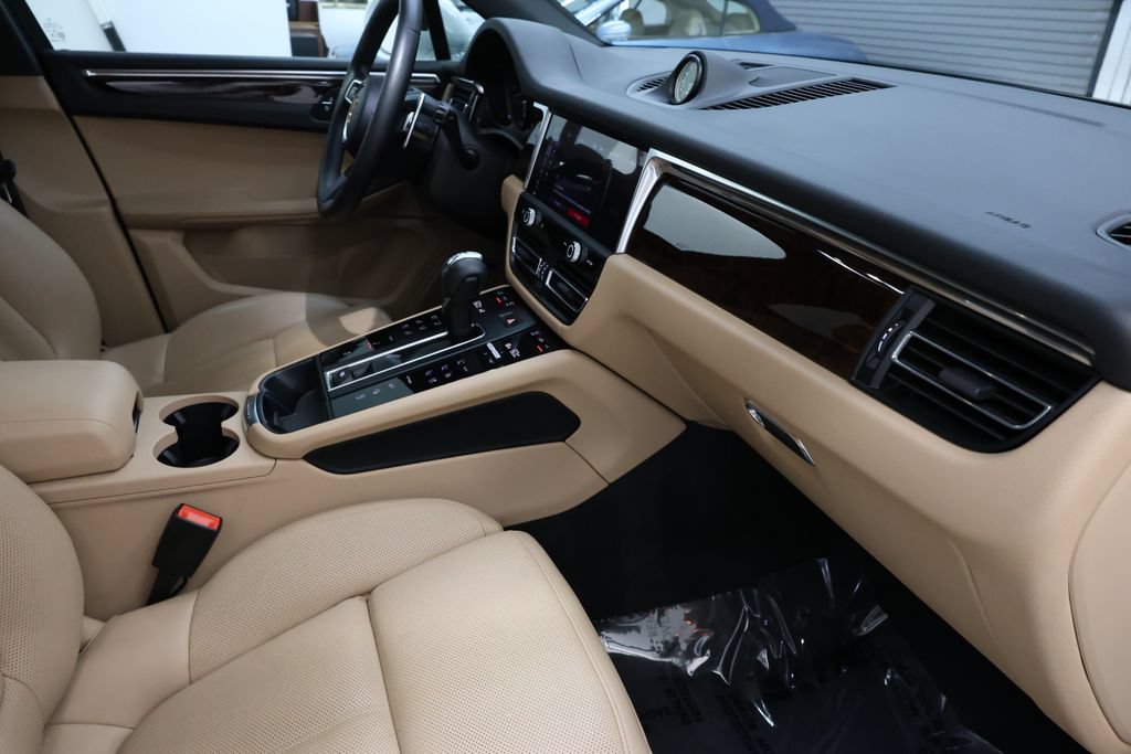 Used 2025 Porsche Macan S AWD/4WD image 65