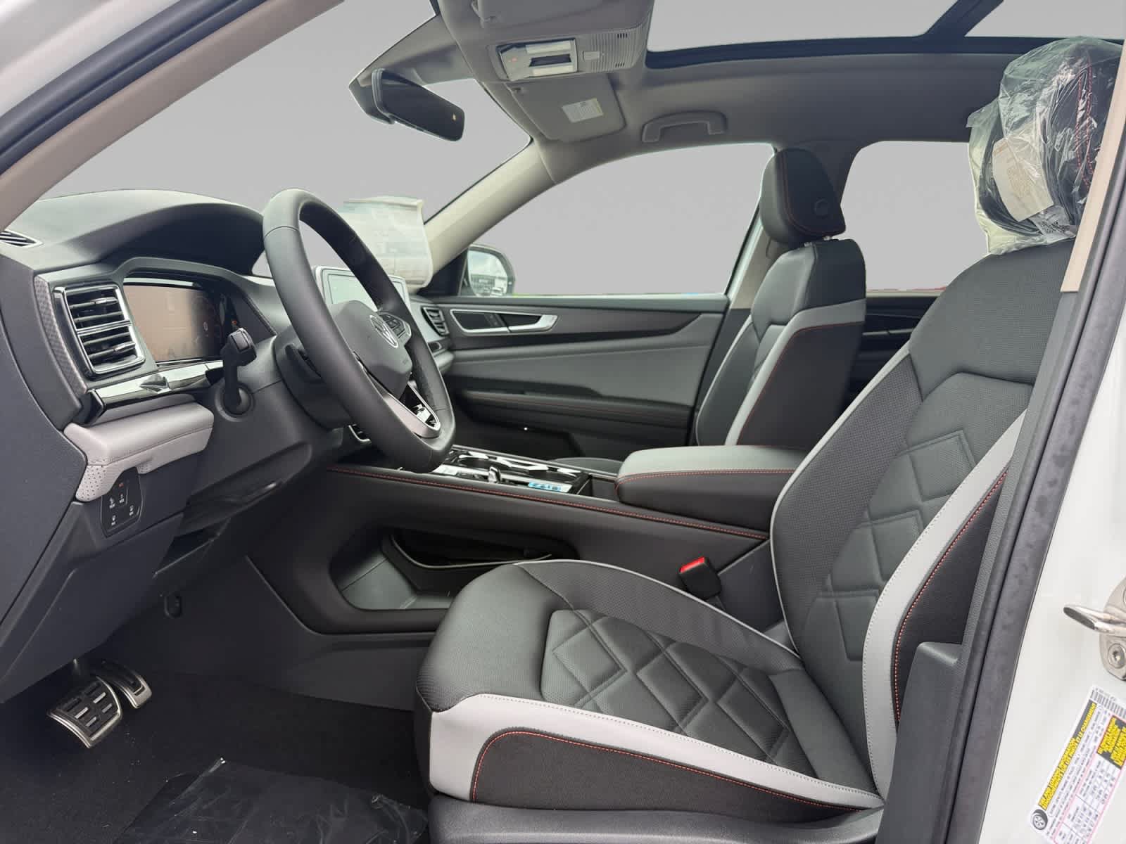 New 2026 Volkswagen Atlas Peak Edition AWD/4WD image 11