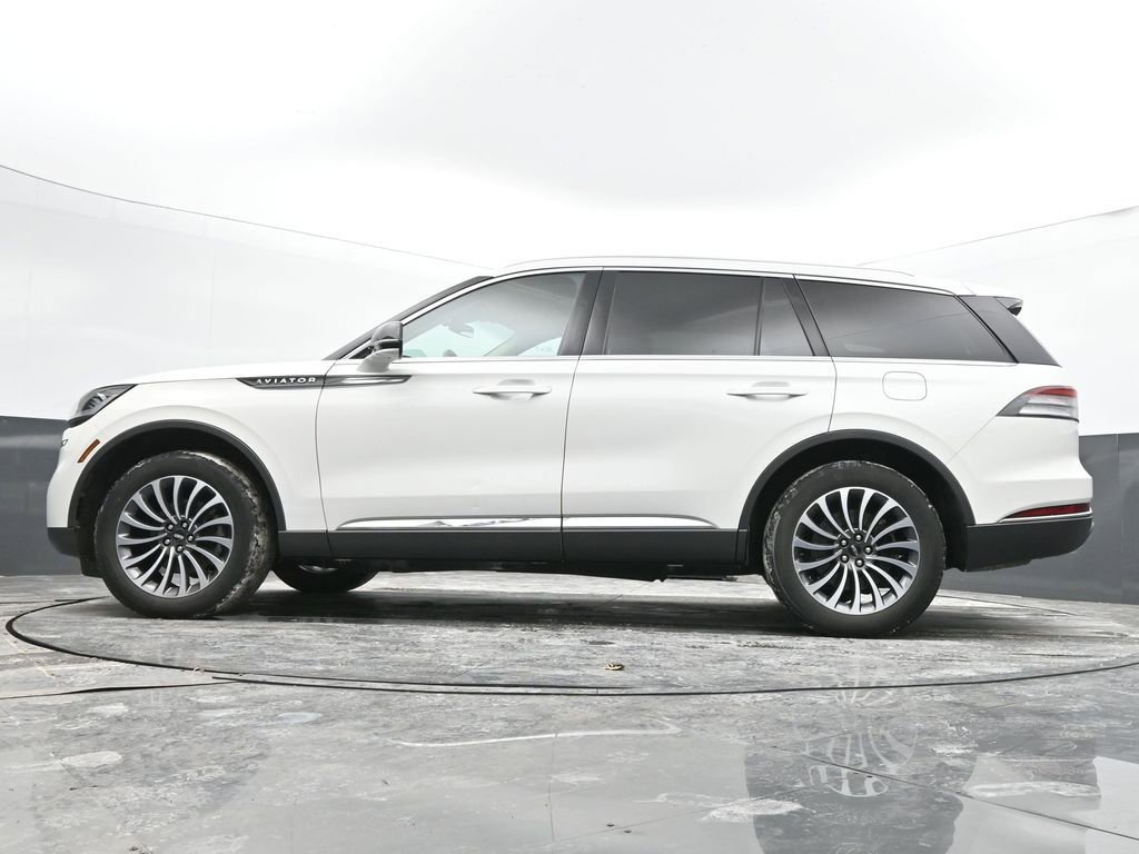 Used 2023 Lincoln Aviator AWD w/ Premium Package image 49