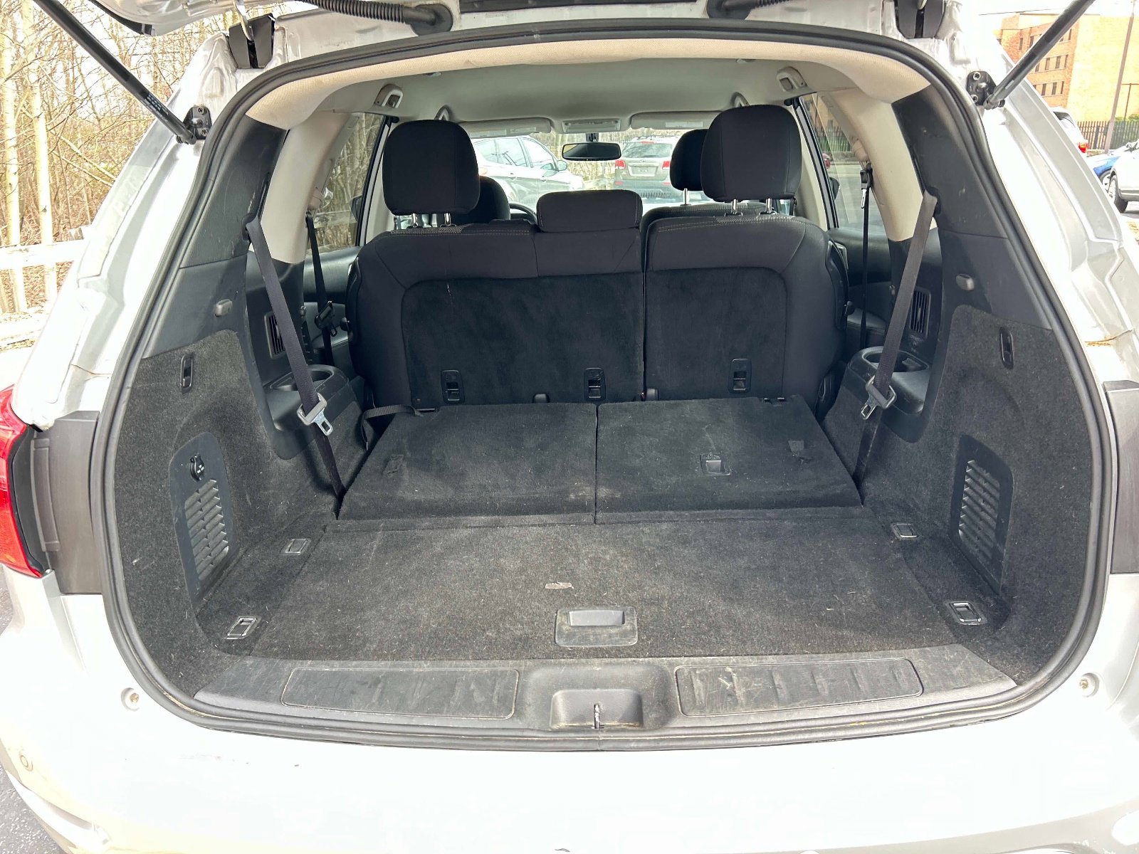 Used 2019 Nissan Pathfinder SV AWD/4WD image 13