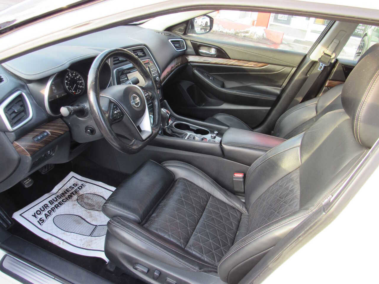 Used 2016 Nissan Maxima Platinum w/ Interior Lighting Package image 13