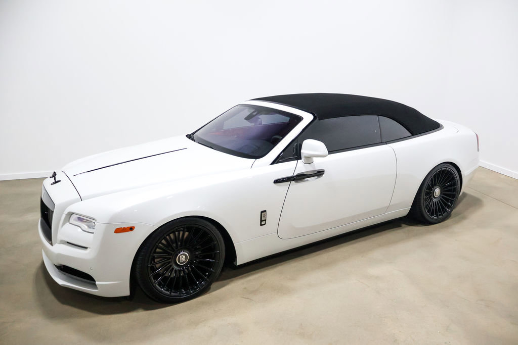 Used 2019 Rolls-Royce Dawn RWD image 14