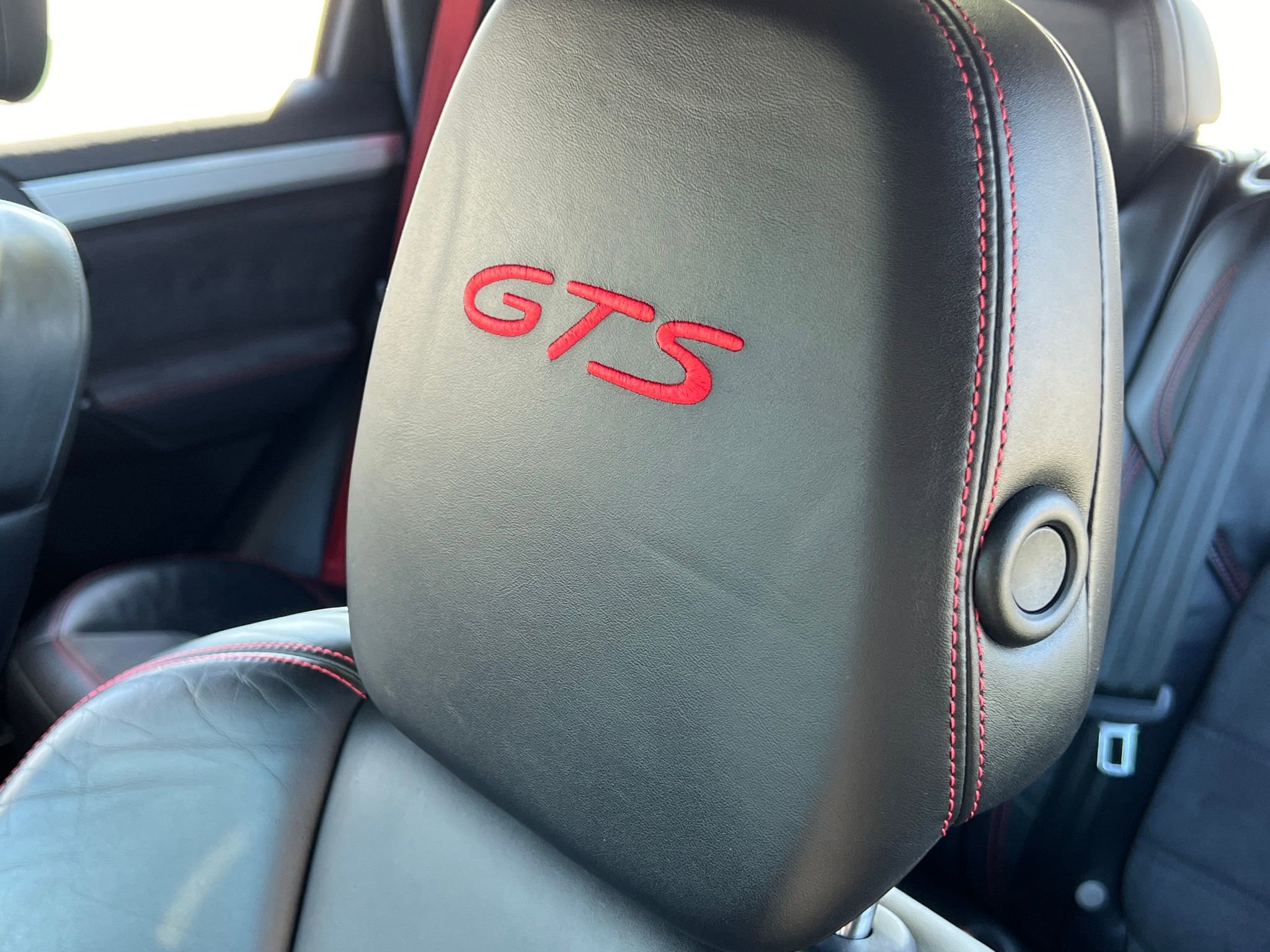 Used 2017 Porsche Cayenne GTS image 35