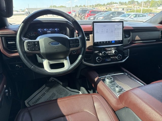 Used 2022 Ford Expedition Limited image 21