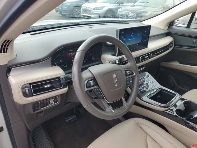 Certified 2023 Lincoln Nautilus FWD w/ Premium Package image 12