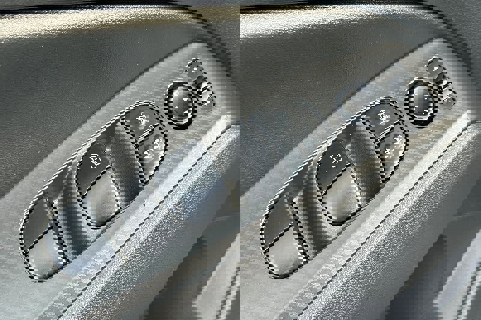 Used 2024 Nissan Altima 2.5 SV image 13