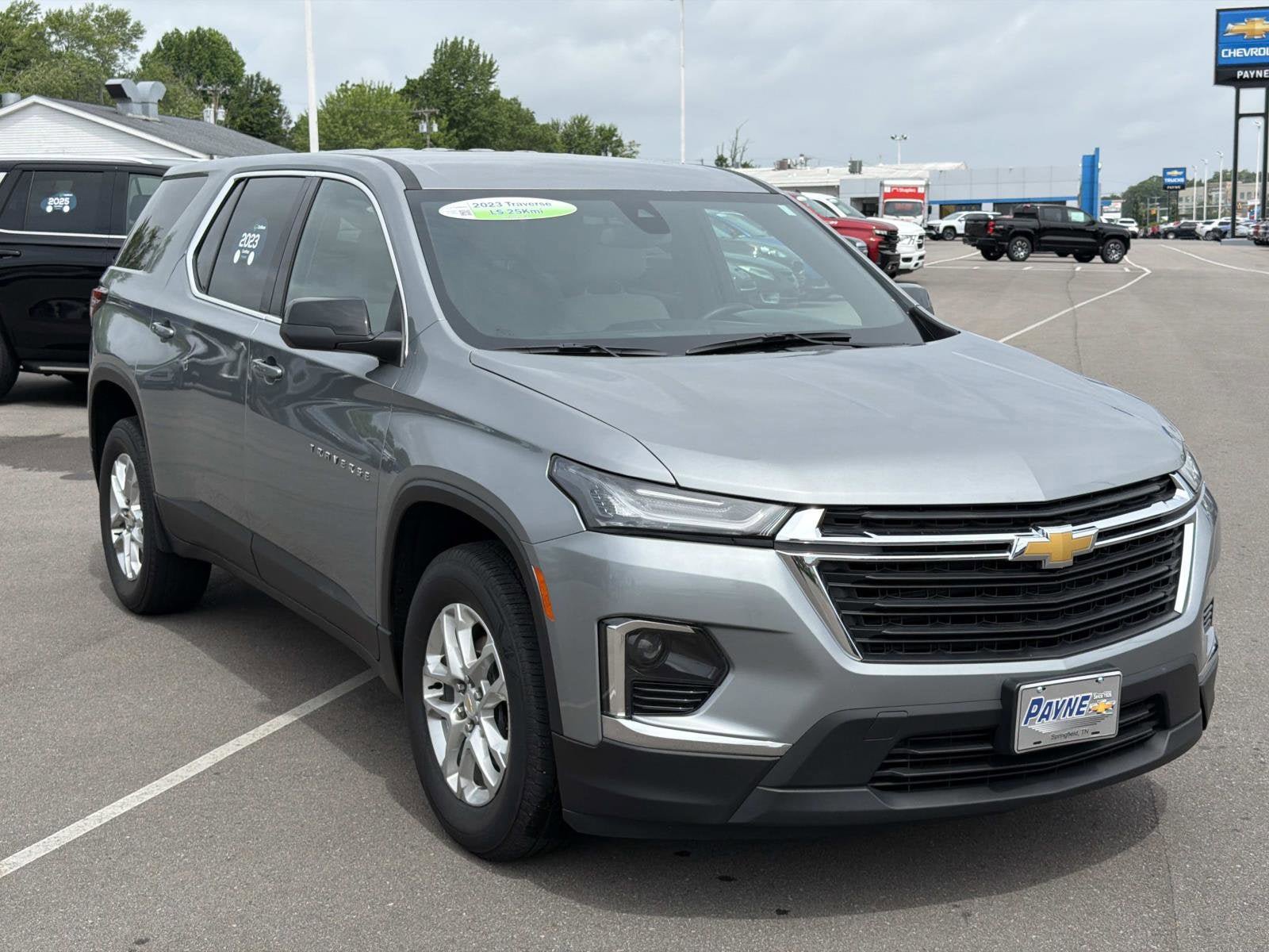 Certified 2023 Chevrolet Traverse LS FWD image 1