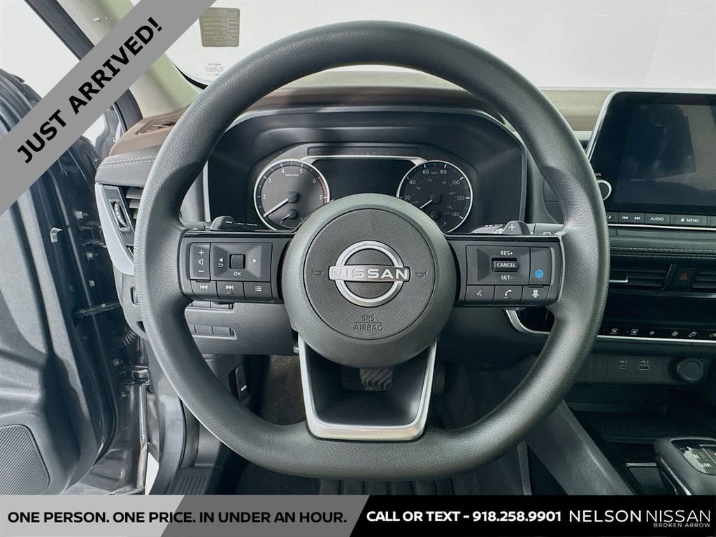Certified 2022 Nissan Rogue SV image 11
