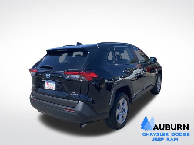 Used 2024 Toyota RAV4 LE AWD/4WD image 7