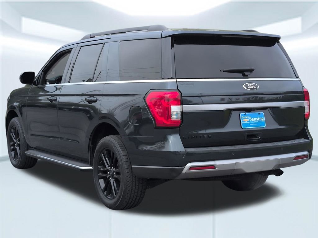 Used 2022 Ford Expedition XLT image 4