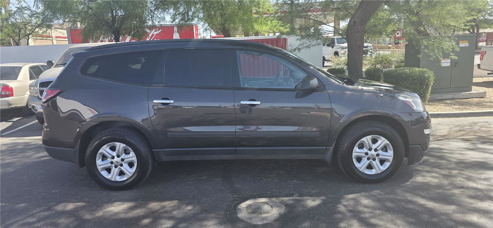 Used 2015 Chevrolet Traverse LS FWD image 4
