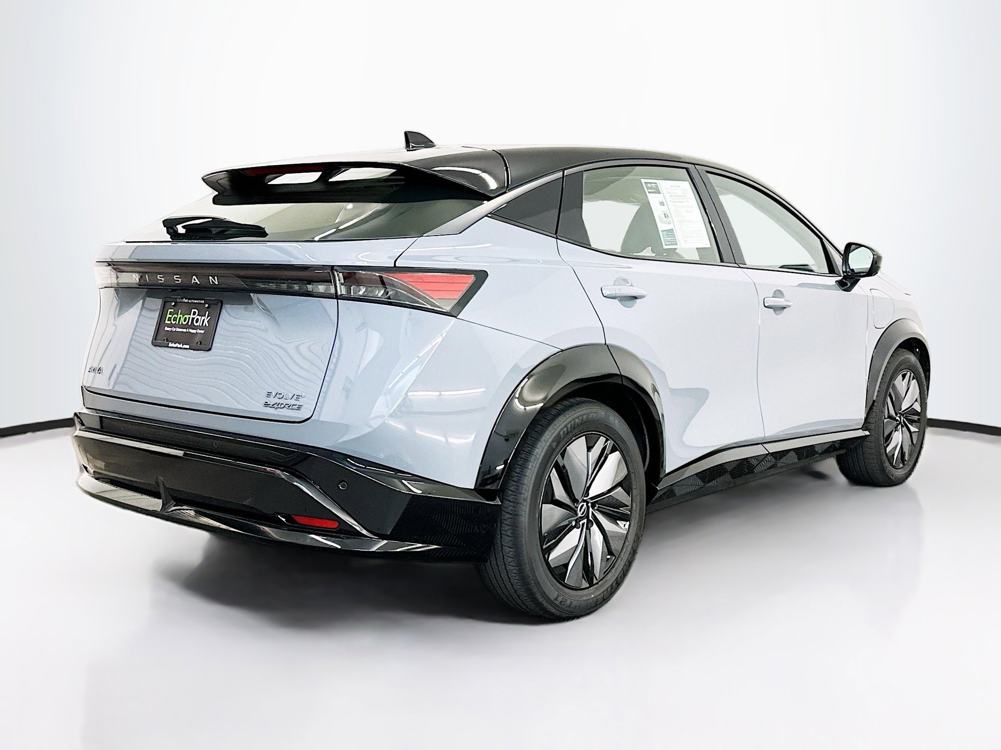 Used 2024 Nissan Ariya AWD image 9