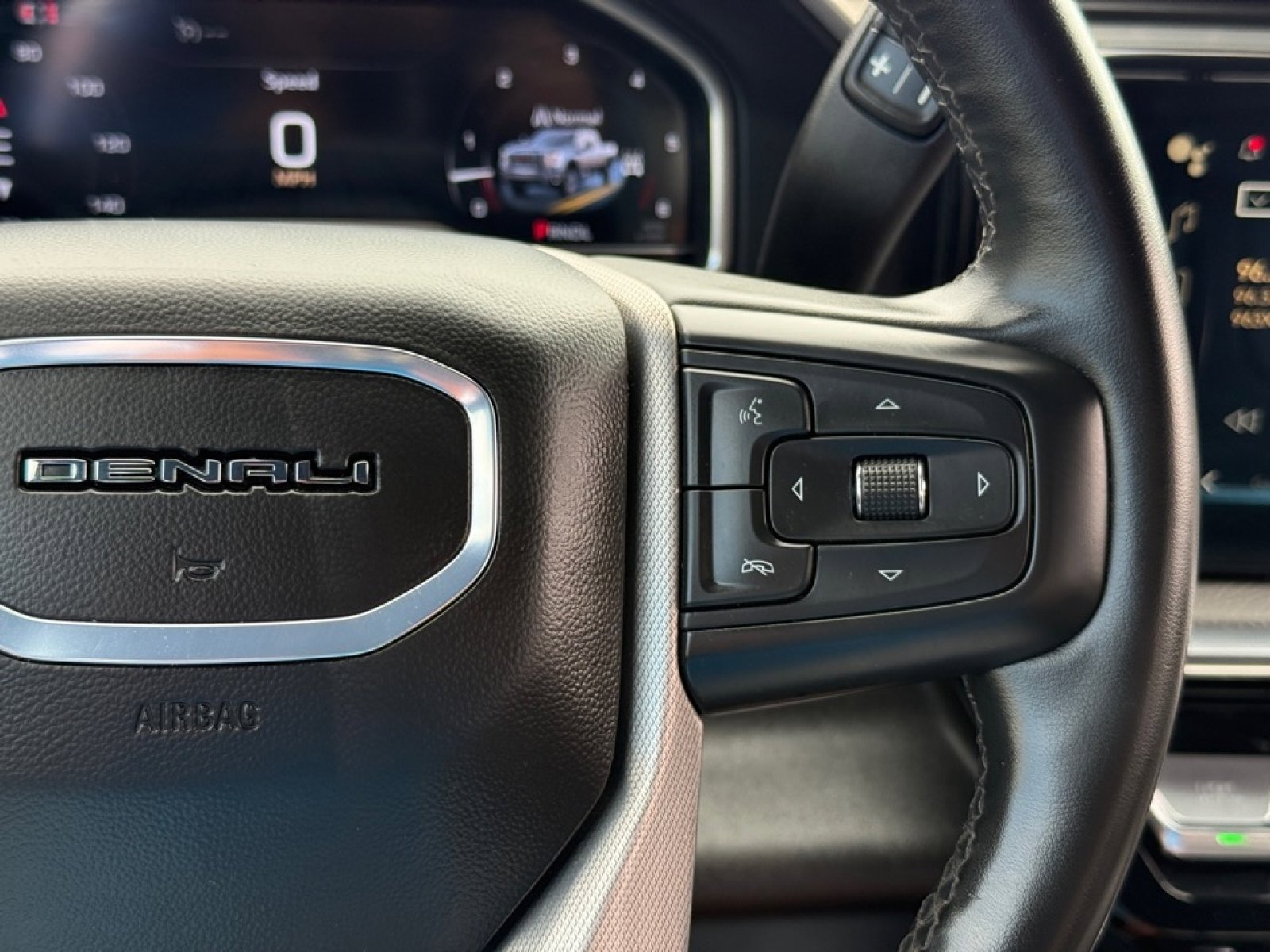 Used 2024 GMC Sierra 2500 Denali w/ Technology Package image 24