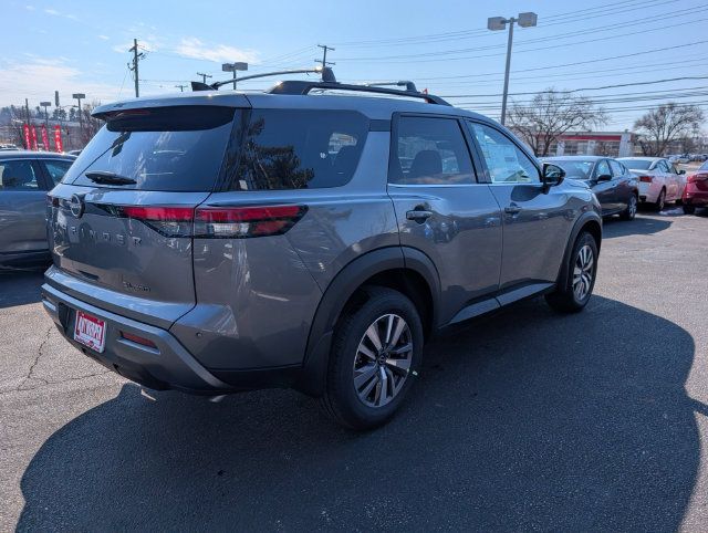 New 2026 Nissan Pathfinder SL w/ Cargo Package AWD/4WD image 2