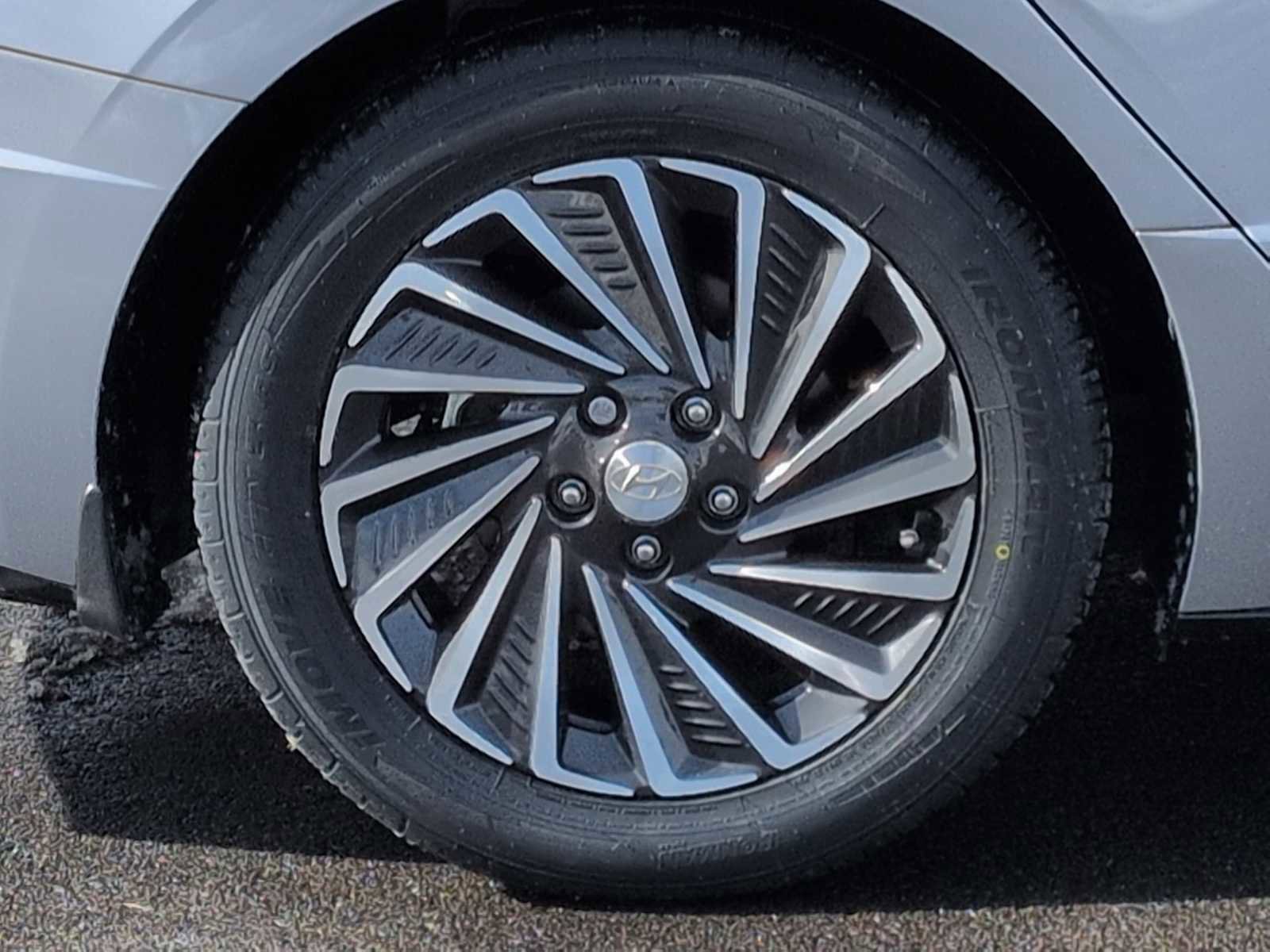 Used 2023 Hyundai Sonata Limited image 14