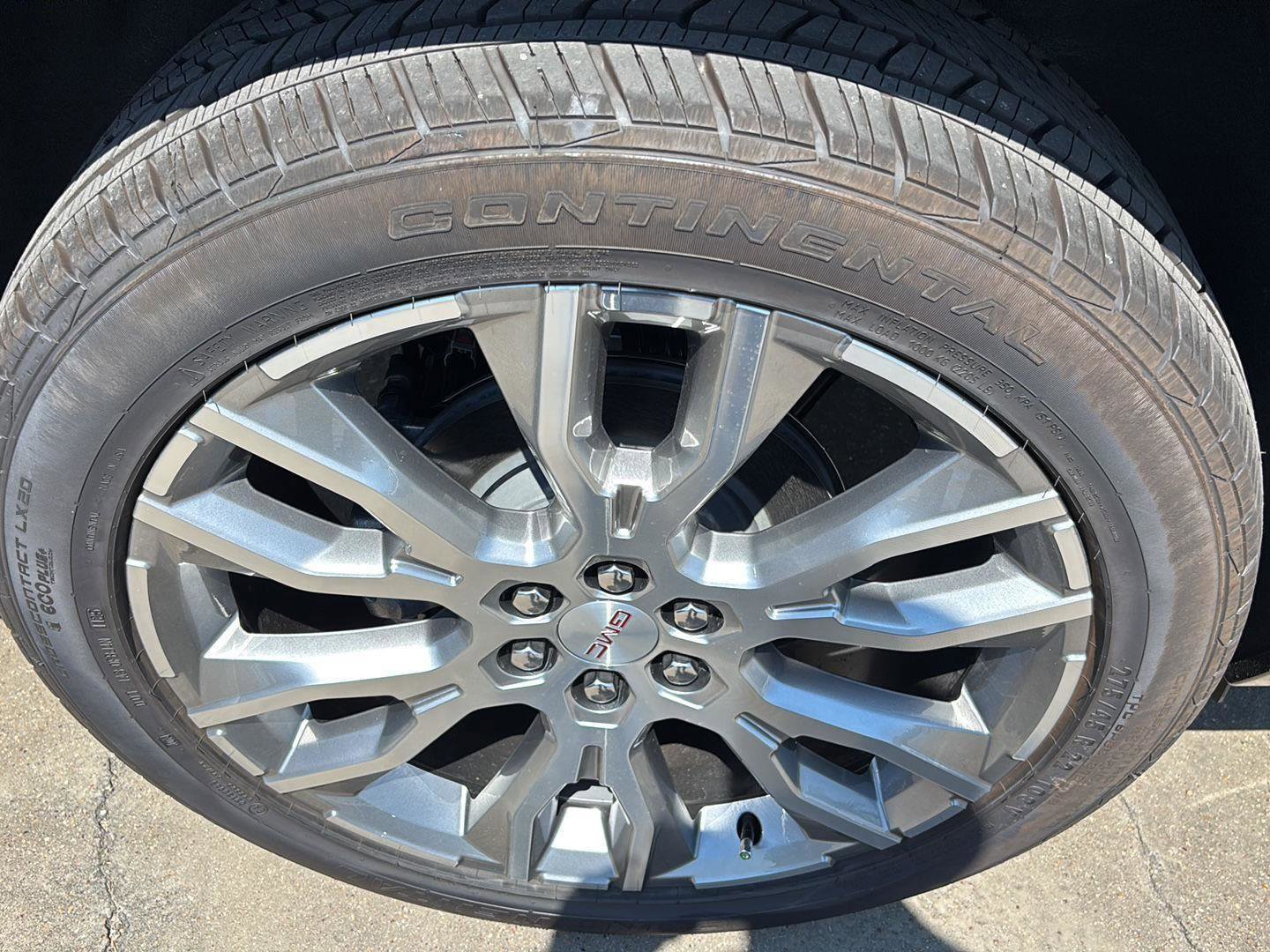 New 2025 GMC Acadia Denali w/ Super Cruise Package image 11