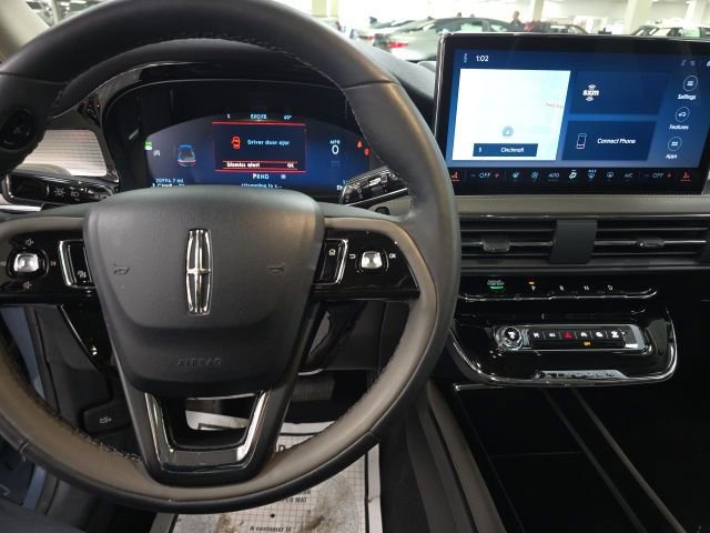 Used 2023 Lincoln Corsair AWD w/ Equipment Group 101A image 23