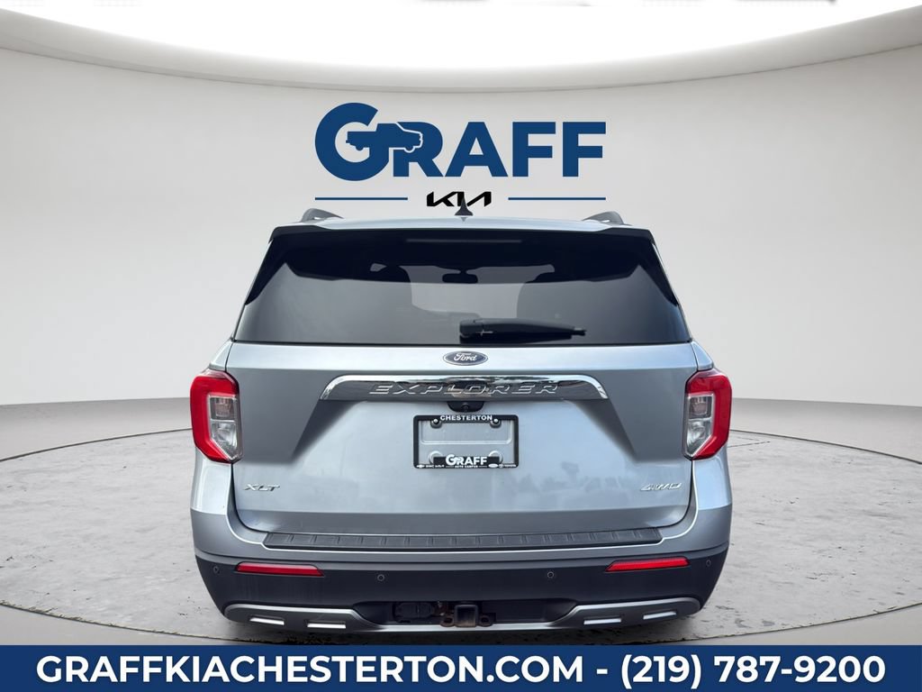 Used 2021 Ford Explorer XLT w/ Equipment Group 202A AWD/4WD image 6