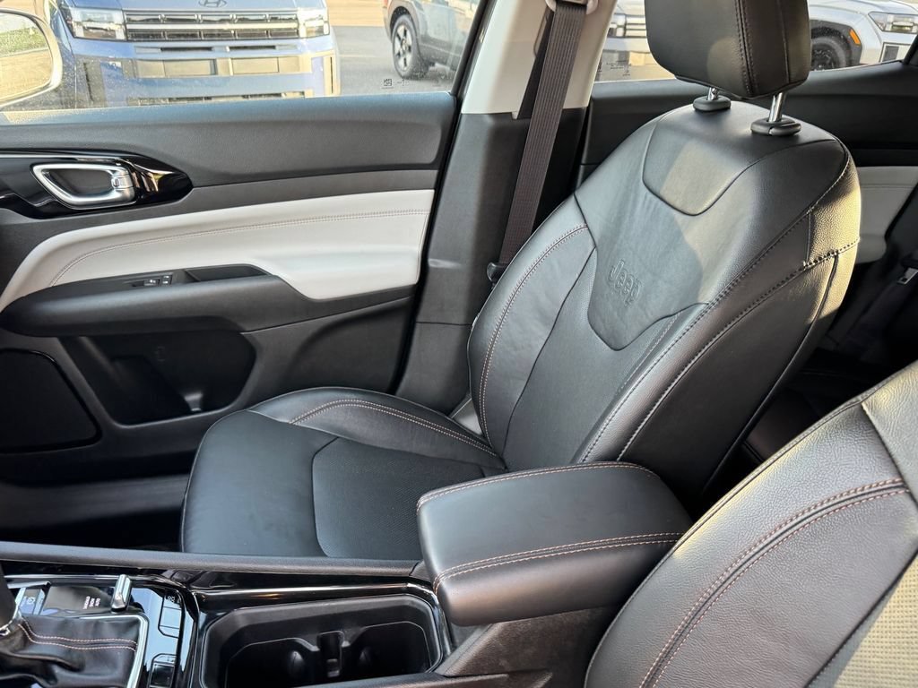 Used 2022 Jeep Compass Limited AWD/4WD image 7