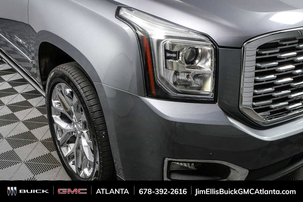 Used 2020 GMC Yukon XL Denali w/ Denali Premium Package RWD image 39