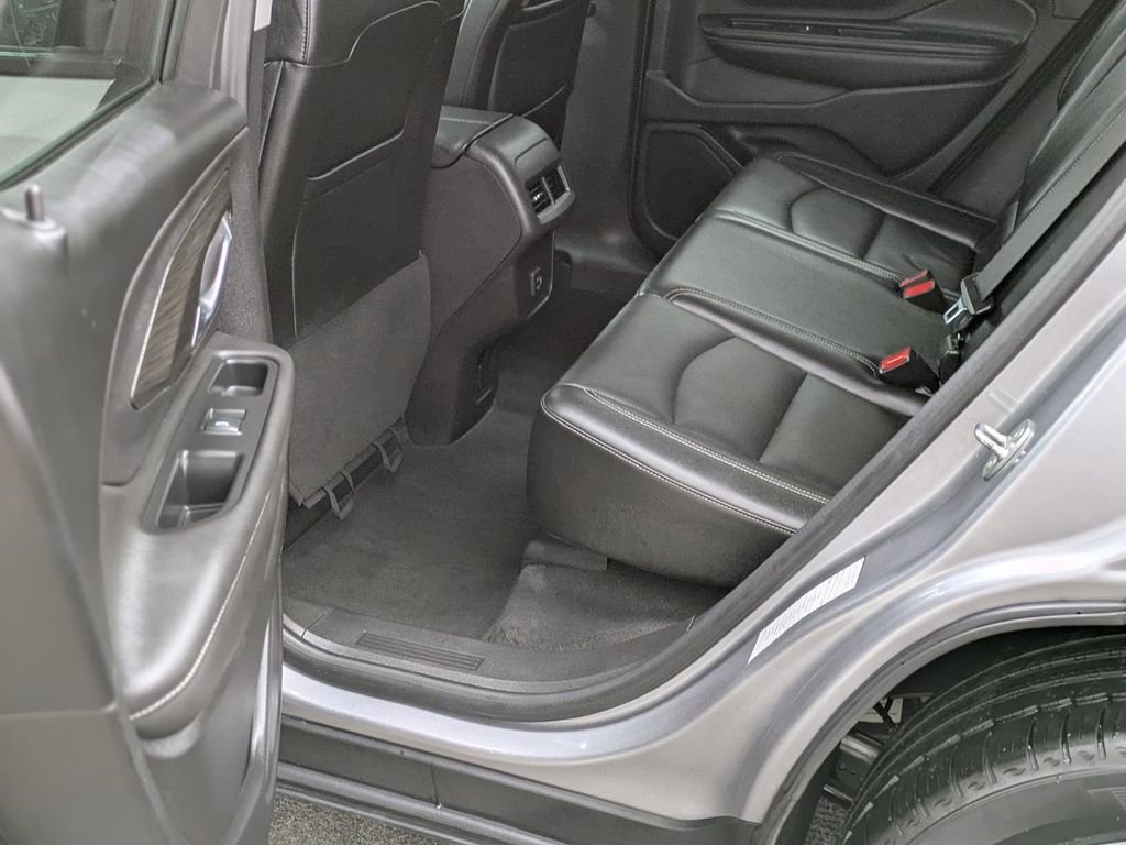 Used 2024 GMC Terrain SLT AWD/4WD image 23