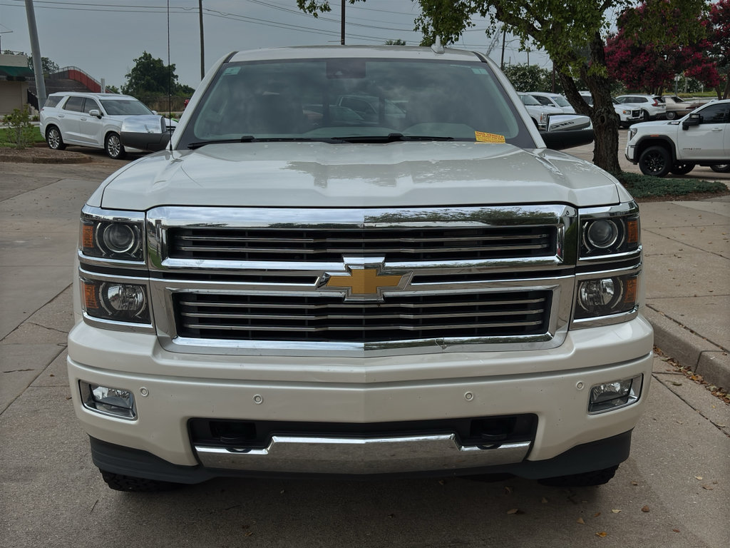 Used 2015 Chevrolet Silverado 1500 High Country w/ High Country Premium Package AWD/4WD image 3