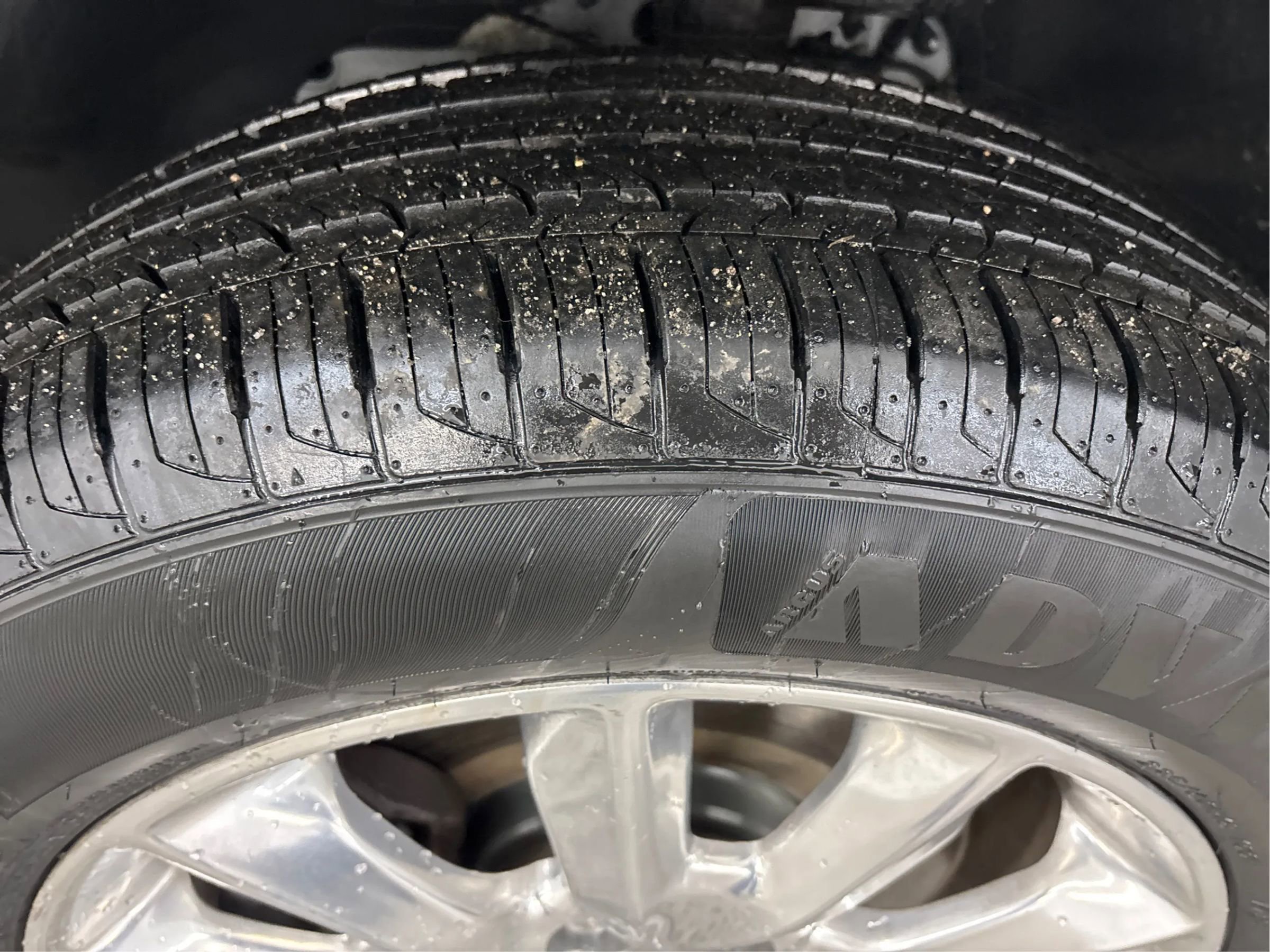 Used 2017 Jeep Cherokee Limited image 32