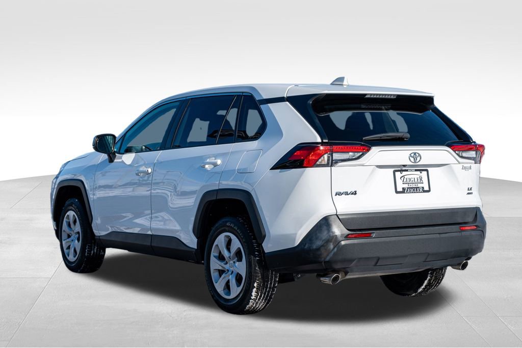 Used 2024 Toyota RAV4 LE image 6