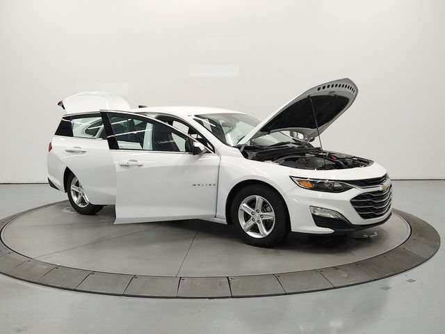 Used 2024 Chevrolet Malibu LS w/ Driver Confidence Package FWD image 10