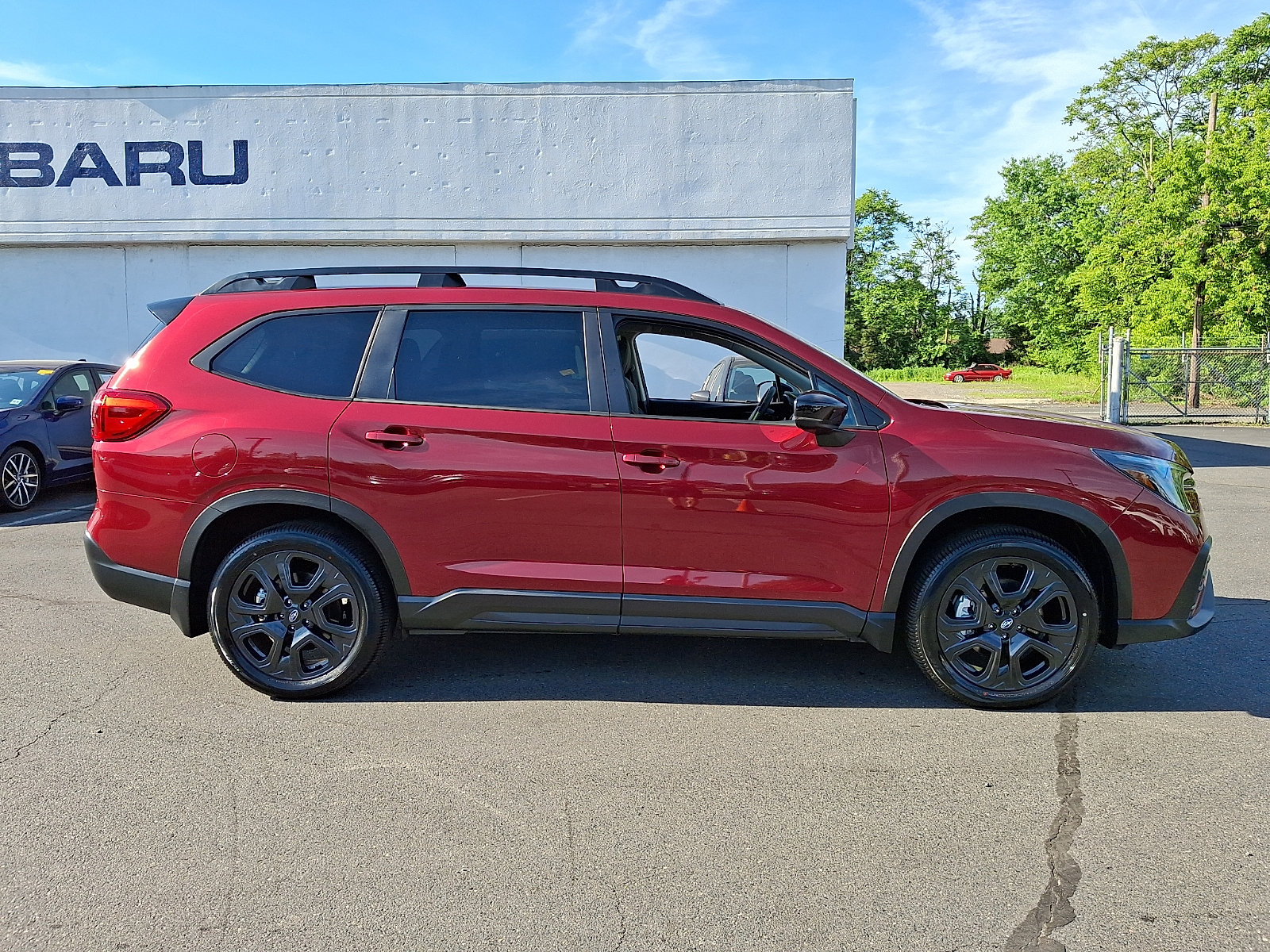 Certified 2025 Subaru Ascent Onyx Edition w/ Popular Package #2 AWD/4WD image 7