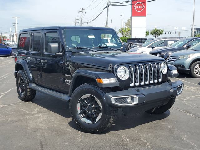 Used 2018 Jeep Wrangler Unlimited Sahara AWD/4WD image 30