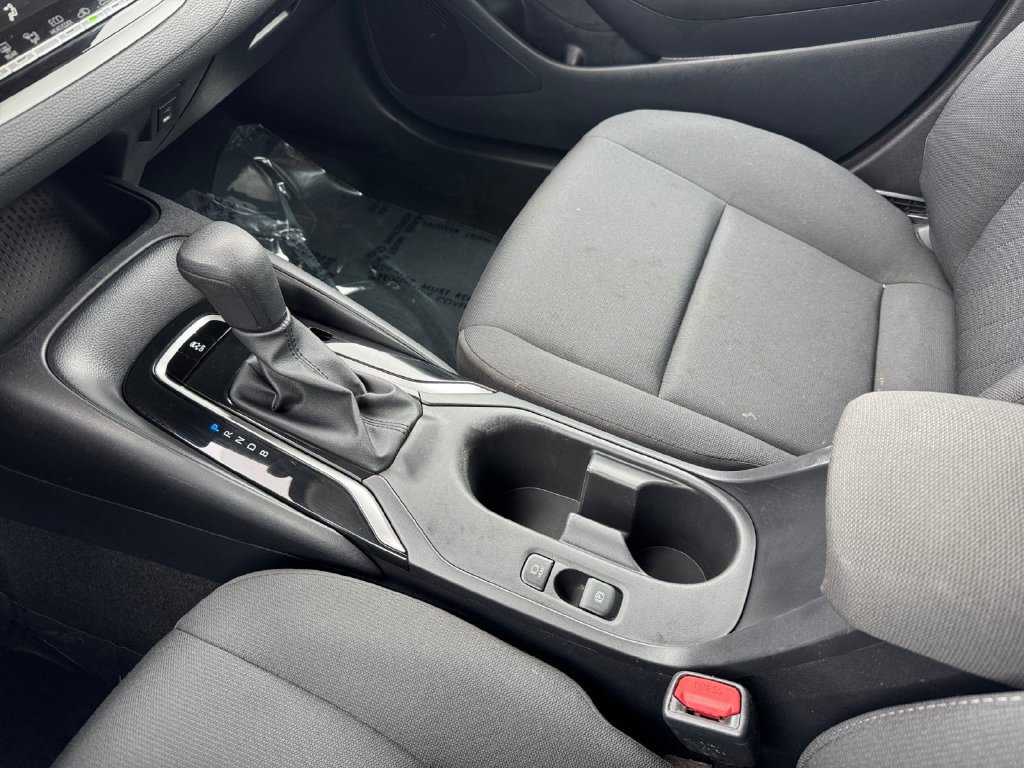 Used 2025 Toyota Corolla LE FWD image 26