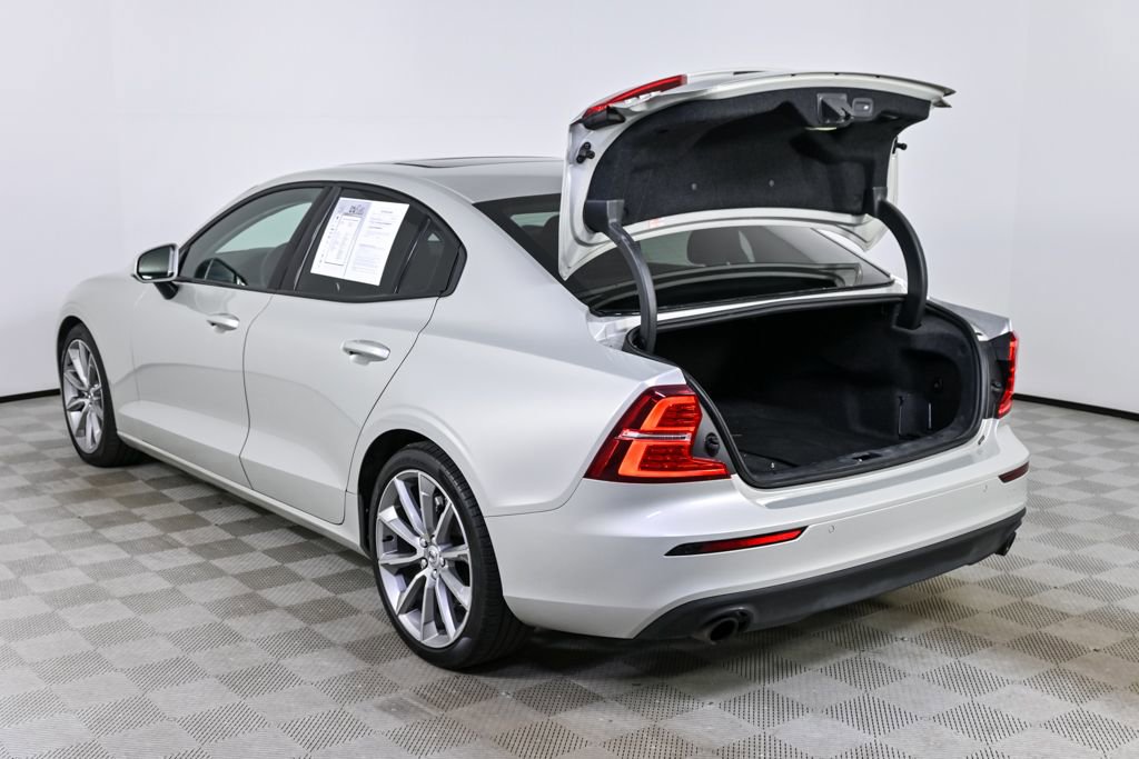 Used 2019 Volvo S60 T5 Momentum image 30