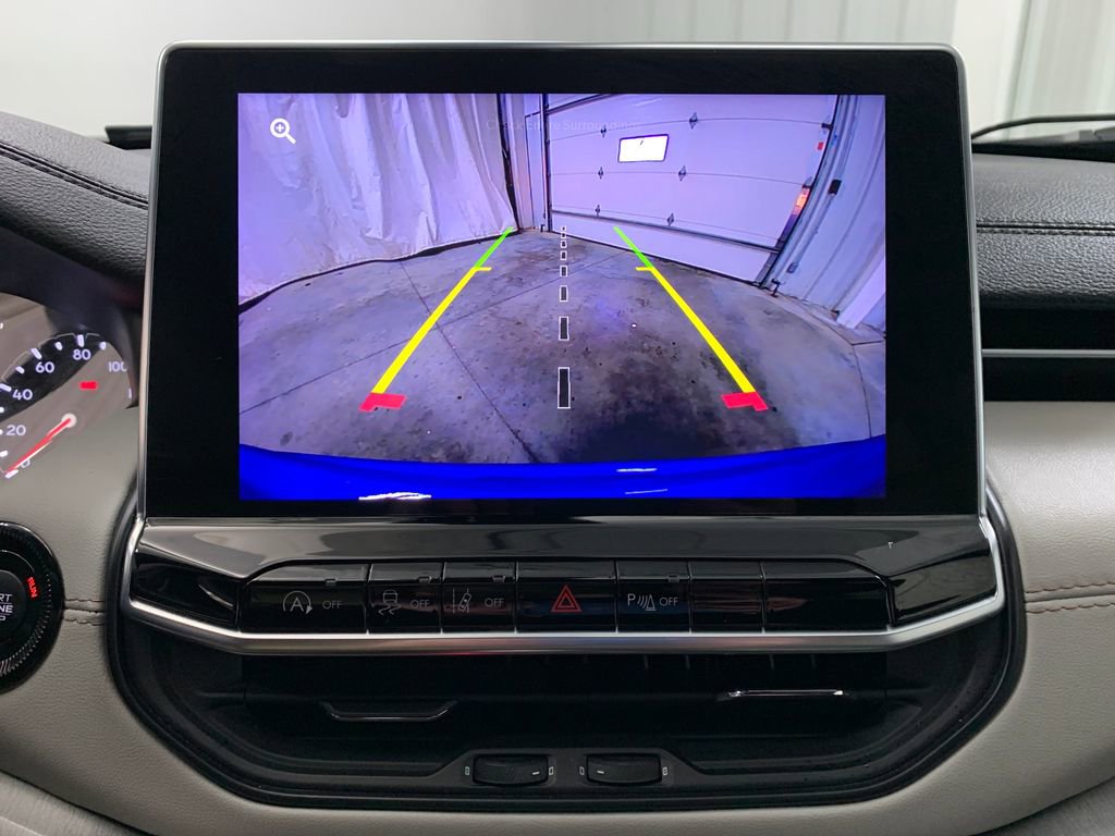 Used 2025 Jeep Compass Limited image 27