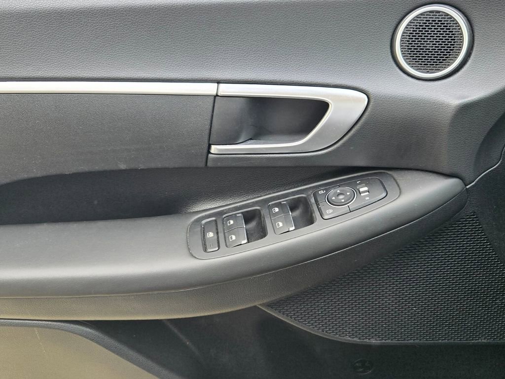 Used 2023 Hyundai Sonata SE FWD image 27