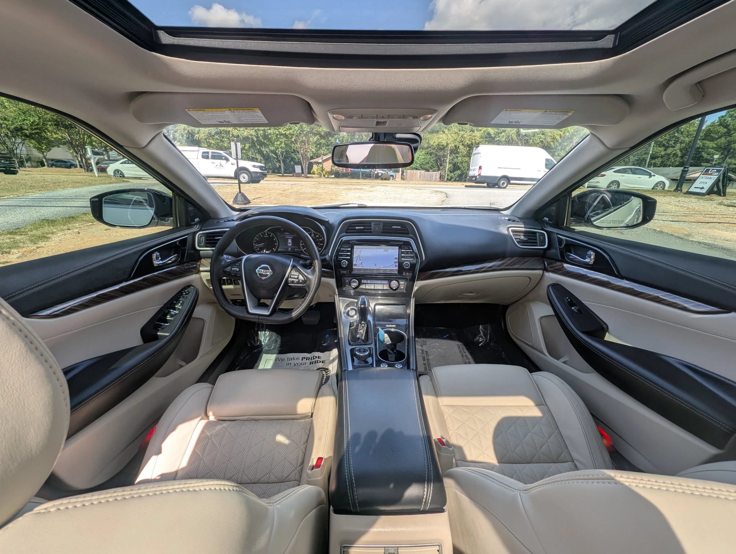 Used 2017 Nissan Maxima Platinum w/ Medallion Package FWD image 17